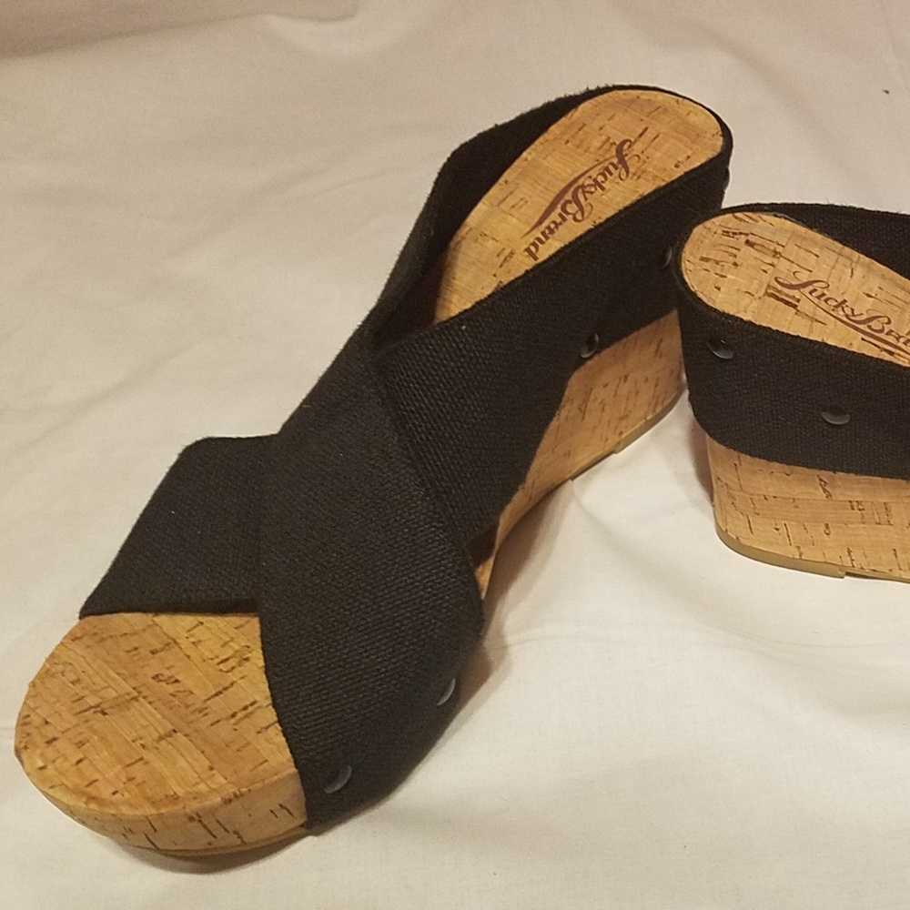 Lucky Brand Women’s Black Strap Wedge Sandals